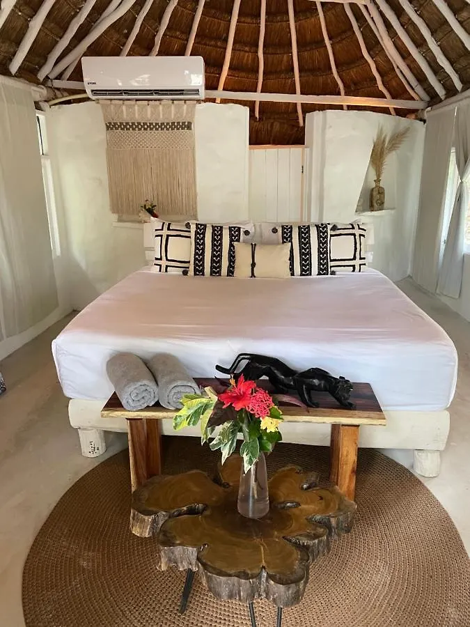 Hotel Roc Luxe Tulum 5*,