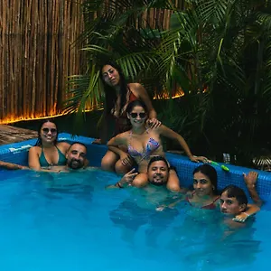 maui-hostels-tulum.quintano-roohotels.com/
